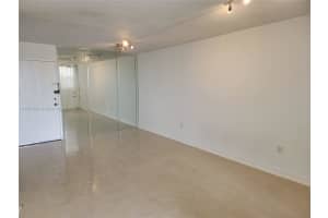 9440 W Flagler St APT 204, Miami, FL 33174, Sold 01/29/25