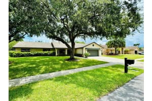 521 NW 197th Ave, Pembroke Pines, FL 33029, Sold 11/18/24