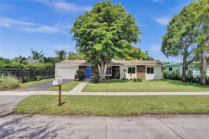 18482 SW 89th Pl, Miami, FL 33157, Sold 12/27/24