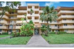 3801 Environ Blvd 118, Lauderhill