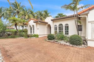 15955 NW 81st Ct, Miami Lakes, FL 33016, Sold 11/01/24