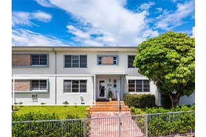 4010 Meridian Ave APT 6, Miami Beach, FL 33140, Sold 01/30/25