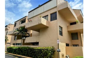 10400 SW 108th Ave APT A208, Miami, FL 33176, Sold 11/15/24