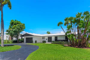 661 Layne Blvd, Hallandale Beach