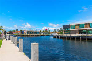 661 Layne Blvd, Hallandale Beach, FL 33009, - MLS#A11652804