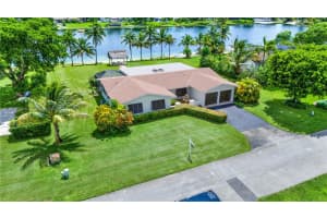 10962 SW 117th St, Miami, FL 33176, Sold 10/07/24
