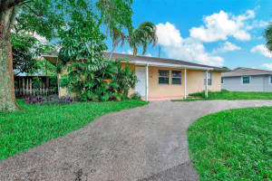 5600 SW 39th St, Davie, FL 33314, Sold 11/21/24