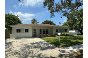 2125 Alamanda Dr, North Miami, FL 33181, Sold 12/05/24