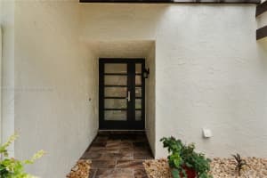 12724 SW 70th Ln, Miami, FL 33183, Sold 12/05/24