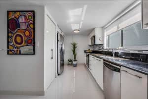 1800 N Bayshore Dr APT 1701, Miami, FL 33132, Sold 03/07/25