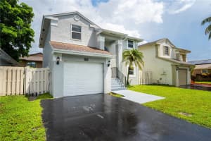 3724 NW 107th Terrace, Sunrise, FL 33351, Sold 01/24/25