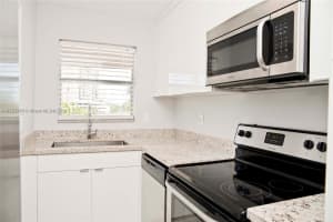 300 Layne Blvd APT 305, Hallandale Beach, FL 33009, Sold 12/04/24