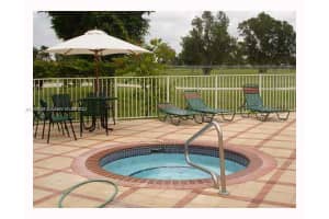 6995 NW 186th St, Hialeah, FL 33015, Sold 10/07/24