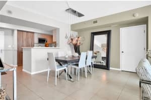 325 Biscayne Blvd, Miami, FL 33131, Sold 03/11/25
