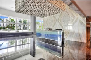 325 Biscayne Blvd, Miami, FL 33131, Sold 03/11/25