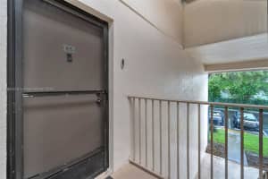 5841 Washington St APT 63, Hollywood, FL 33023, Sold 11/12/24