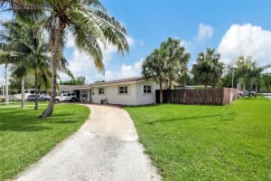 820 NE 12th Ave, Pompano Beach, FL 33060, Sold 11/13/24