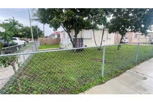 301 E 35th St, Hialeah, FL 33013, Sold 02/05/25