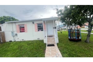 301 E 35th St, Hialeah, FL 33013, Sold 02/05/25