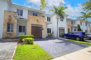 17629 SW 150th Ct, Miami, FL 33187, Sold 10/21/24