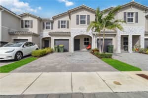 1130 SE 26th Ter, Homestead, FL 33035, Sold 04/30/25