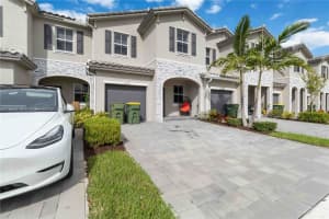 1130 SE 26th Ter, Homestead, FL 33035, Sold 04/30/25