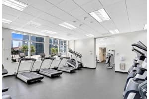1200 Brickell Bay Dr APT 3803, Miami, FL 33131, Sold 05/09/25