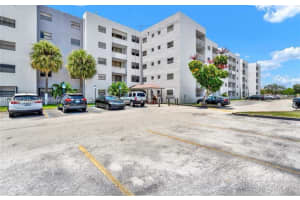 8145 NW 7th St, Miami, FL 33126, Sold 10/22/24