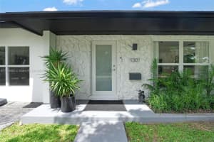 9301 Sterling Dr, Cutler Bay, FL 33157, Sold 11/18/24