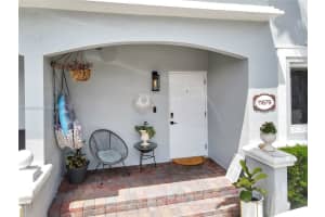 11679 NE 18th Dr, North Miami, FL 33181, Sold 12/06/24