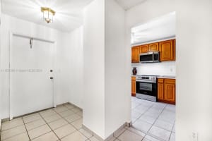 1000 NE 14th Ave APT 212, Hallandale Beach, FL 33009, Sold 11/12/24