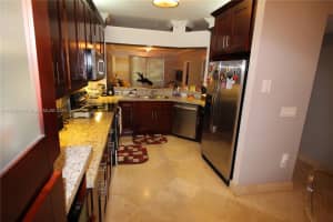 10750 NW 66th St APT 110, Doral, FL 33178, Sold 06/16/25