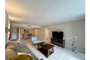 9735 NW 52nd St APT 218, Doral, FL 33178, Sold 10/28/24