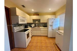 15391 S Dixie Hwy APT 62, Palmetto Bay, FL 33157, Sold 10/09/24