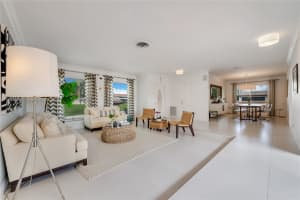 9034 SW 65th St, Miami, FL 33173, Sold 12/27/24