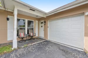 2511 NW 87th Ln, Sunrise, FL 33322, Sold 12/06/24