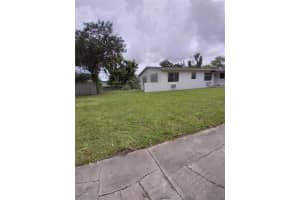 920 NE 173rd St, Miami, FL 33162, Sold 10/11/24