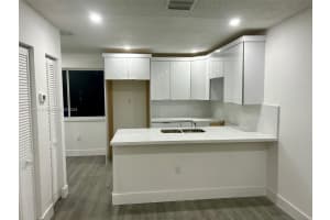 15695 SW 82nd Cir Ln APT 16, Miami, FL 33193, Sold 11/14/24