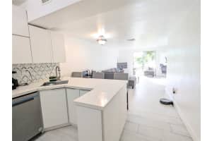 413 Swallow Dr APT 9, Miami Springs, FL 33166, Sold 01/06/25