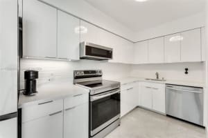 800 Claughton Island Dr APT 1002, Miami, FL 33131, Sold 01/10/25