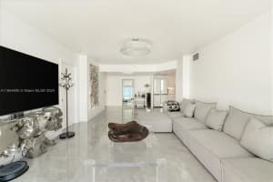 800 Claughton Island Dr APT 1002, Miami, FL 33131, Sold 01/10/25