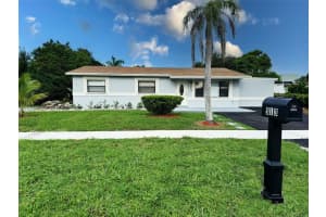513 NW 3rd Way, Deerfield Beach, FL 33441, Sold 12/03/24
