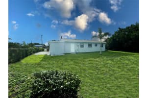 513 NW 3rd Way, Deerfield Beach, FL 33441, Sold 12/03/24