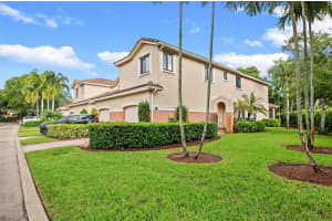 3822 Tree Top Dr, Weston, FL 33332, Sold 11/04/24