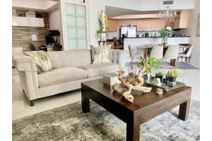 140 Dixie Hwy, Hollywood, FL 33020, Sold 01/15/25