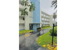 1701 NE 191st St APT 314A, Miami, FL 33179, Sold 02/21/25