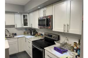2802 N 46th Ave APT B322, Hollywood, FL 33021, Sold 11/26/24