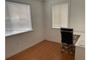 229 NW 10th Ave APT 3, Miami, FL 33128, Sold 10/29/24