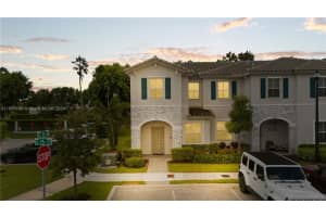 2648 SE 15th Ct, Homestead, FL 33035, Sold 04/29/25