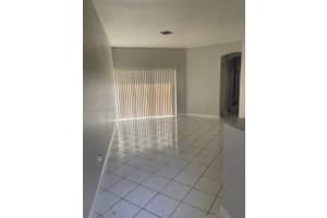 8320 NW 10th St APT 5, Miami, FL 33126, Sold 01/09/25